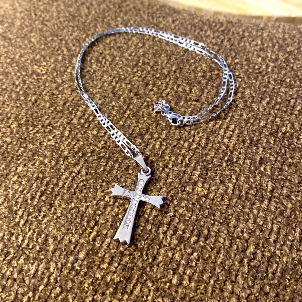 Silver chain with silver and blue cross